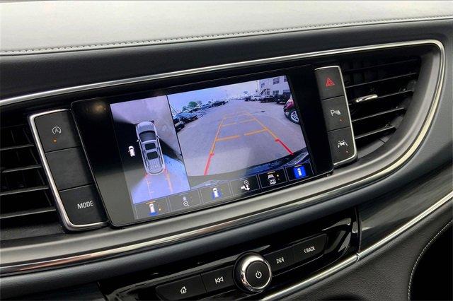 2022 Buick Enclave Vehicle Photo in TOPEKA, KS 66609-0000