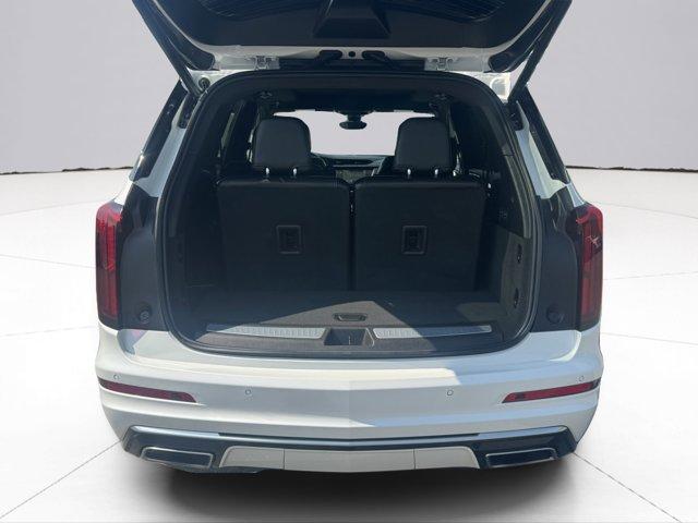 2023 Cadillac XT6 Vehicle Photo in LEOMINSTER, MA 01453-2952
