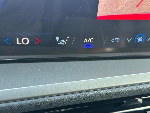 2025 Chevrolet Traverse Vehicle Photo in COLUMBIA, MO 65203-3903