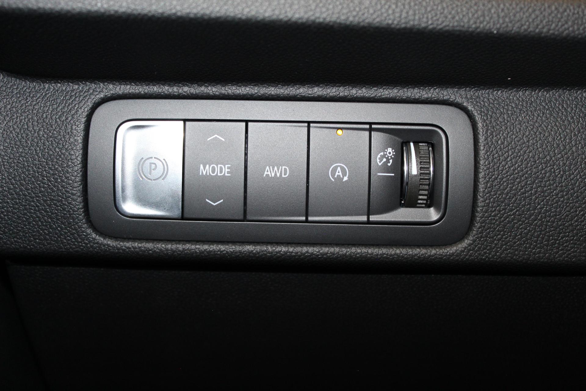2025 Chevrolet Traverse Vehicle Photo in NORTHAMPTON, MA 01060-1120