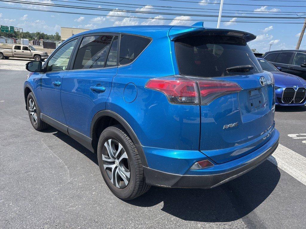 2018 Toyota RAV4 Vehicle Photo in Harrisburg, PA 17111