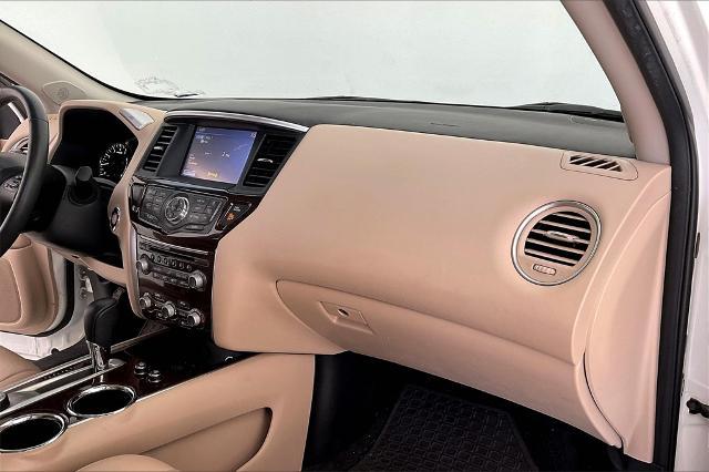 2016 Nissan Pathfinder Vehicle Photo in Grapevine, TX 76051