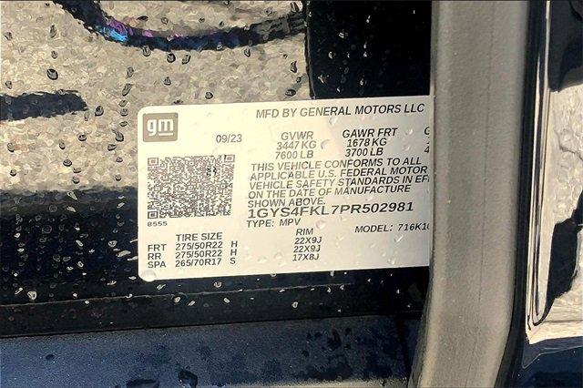 2023 Cadillac Escalade Vehicle Photo in KANSAS CITY, MO 64114-4545