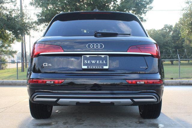 2024 Audi Q5 Vehicle Photo in HOUSTON, TX 77090