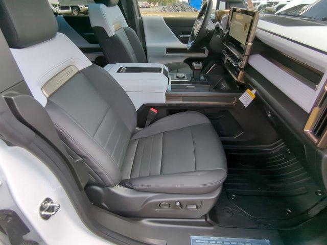 2025 GMC HUMMER EV SUV Vehicle Photo in ALBERTVILLE, AL 35950-0246