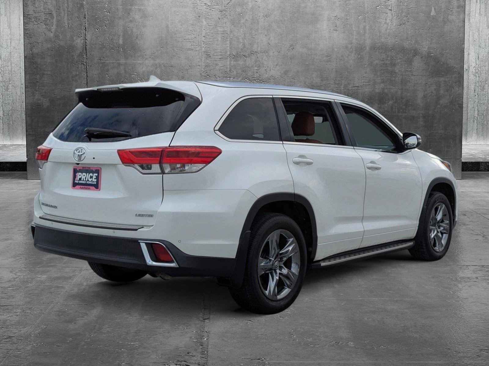 2018 Toyota Highlander Vehicle Photo in Ft. Myers, FL 33907