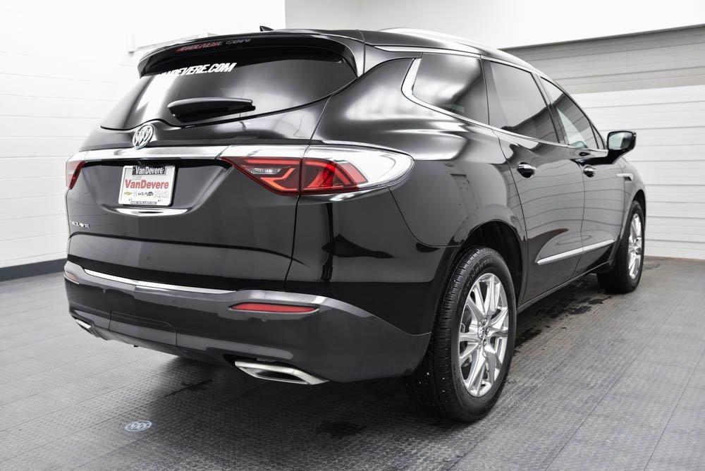 2023 Buick Enclave Vehicle Photo in AKRON, OH 44303-2185