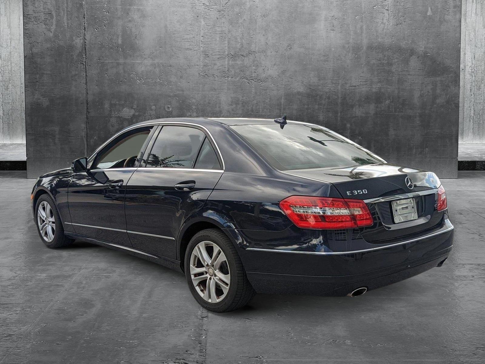 2011 Mercedes-Benz E-Class Vehicle Photo in Pompano Beach, FL 33064