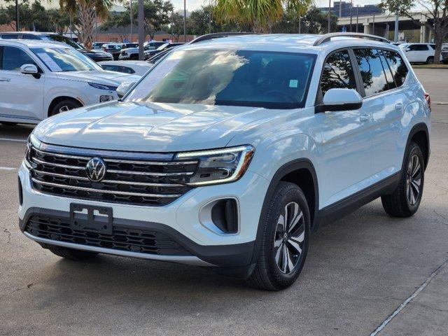 2024 Volkswagen Atlas Vehicle Photo in SUGAR LAND, TX 77478-0000