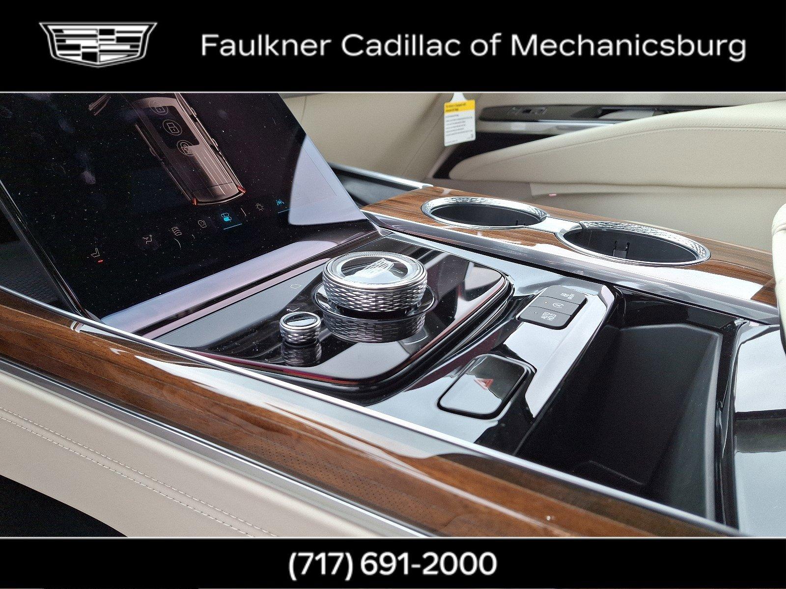 2025 Cadillac Escalade Vehicle Photo in MECHANICSBURG, PA 17050-1707