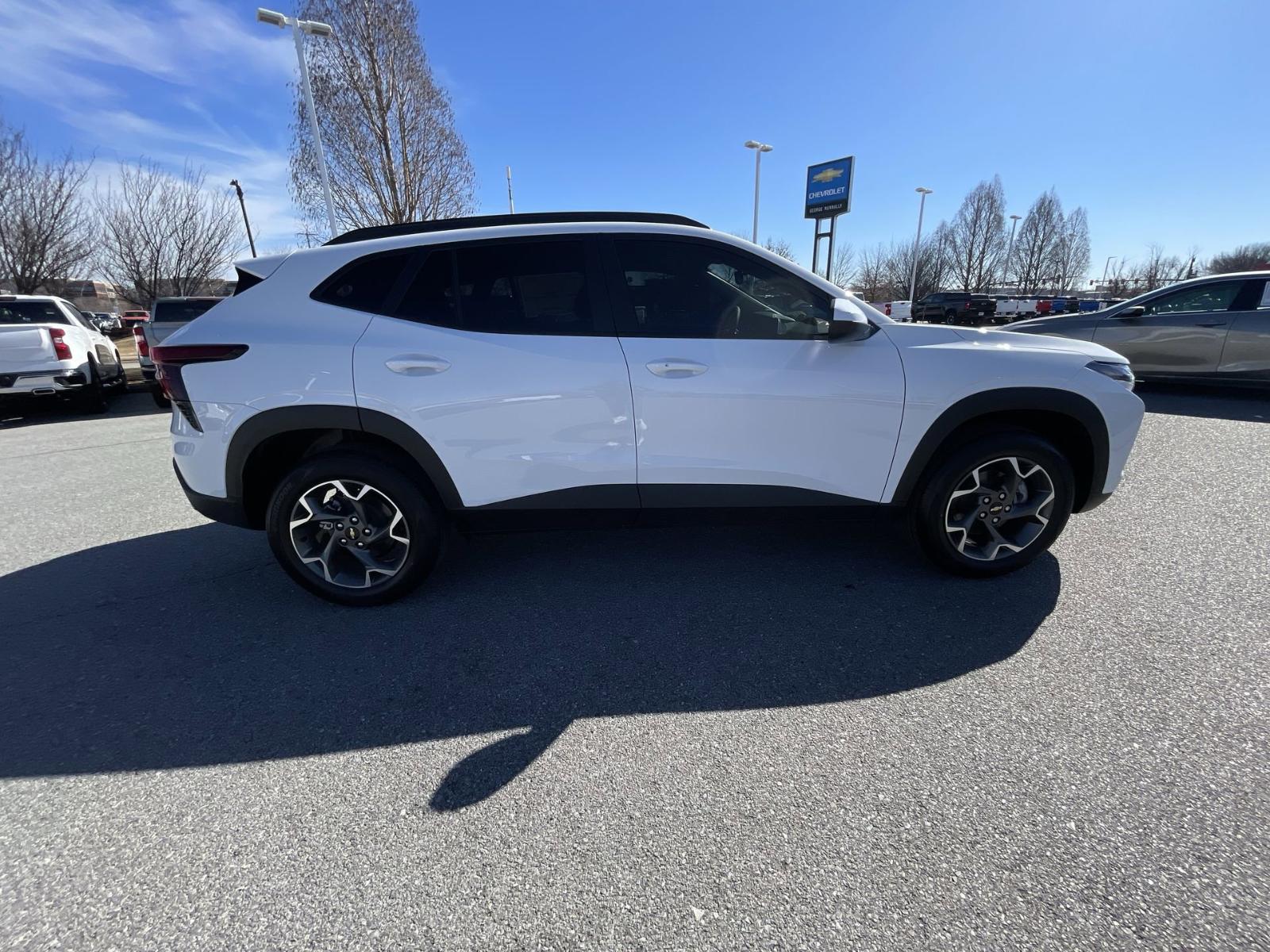 2025 Chevrolet Trax Vehicle Photo in BENTONVILLE, AR 72712-4322