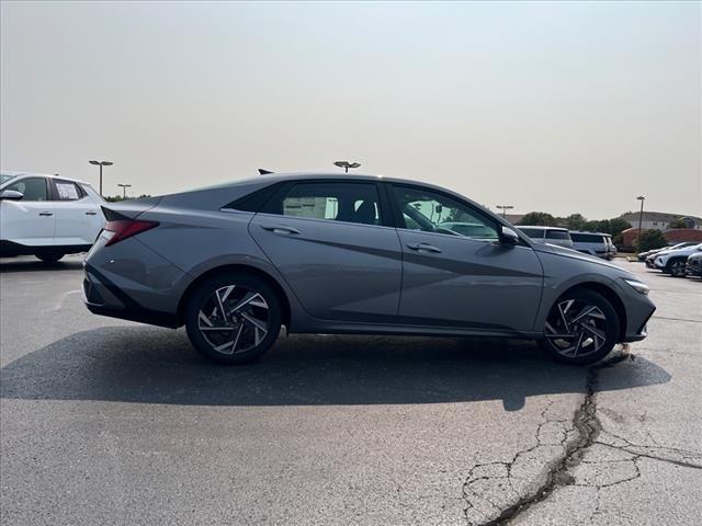 2024 Hyundai ELANTRA Vehicle Photo in Shiloh, IL 62269