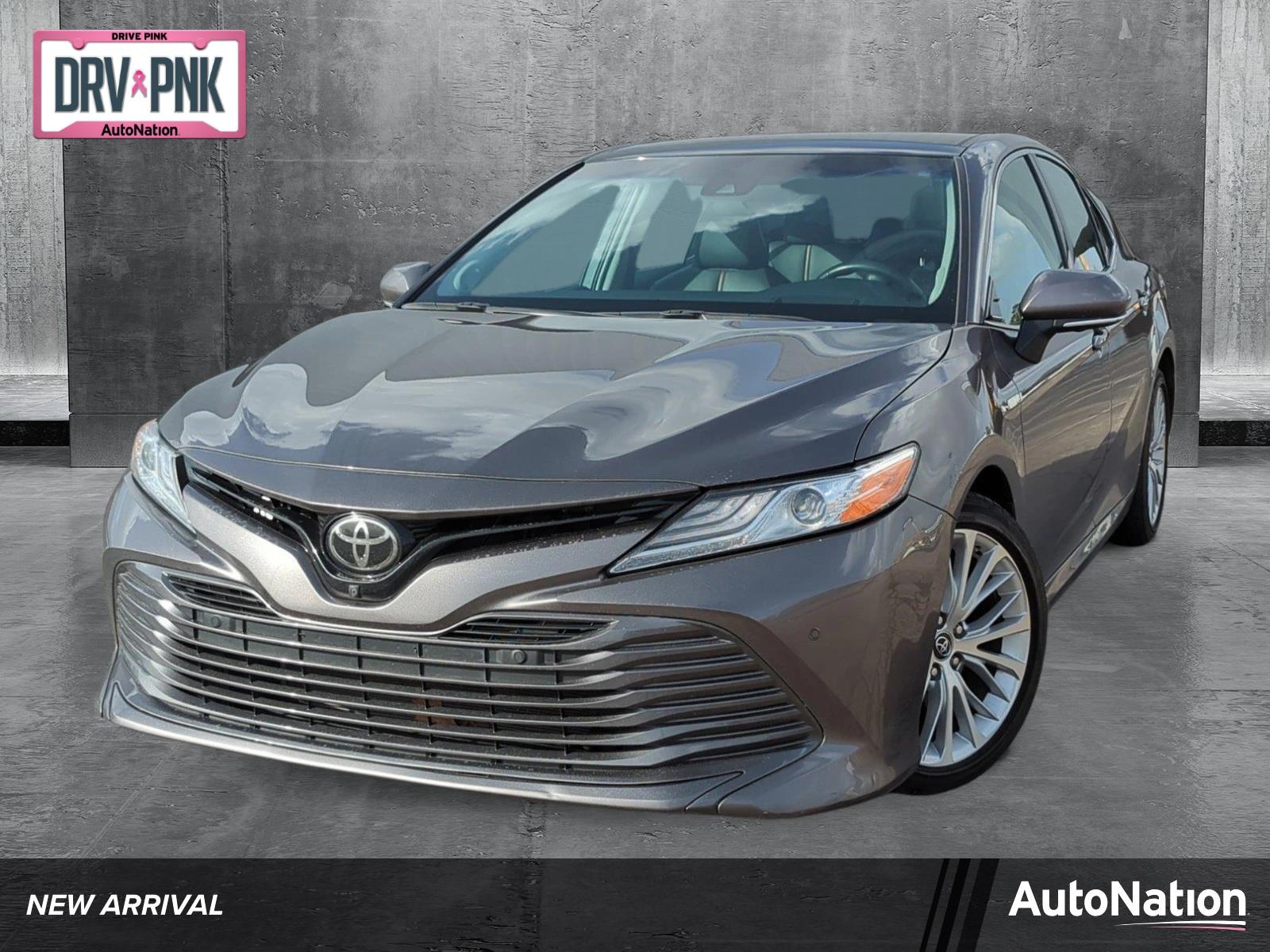 2018 Toyota Camry Vehicle Photo in MEMPHIS, TN 38115-1503