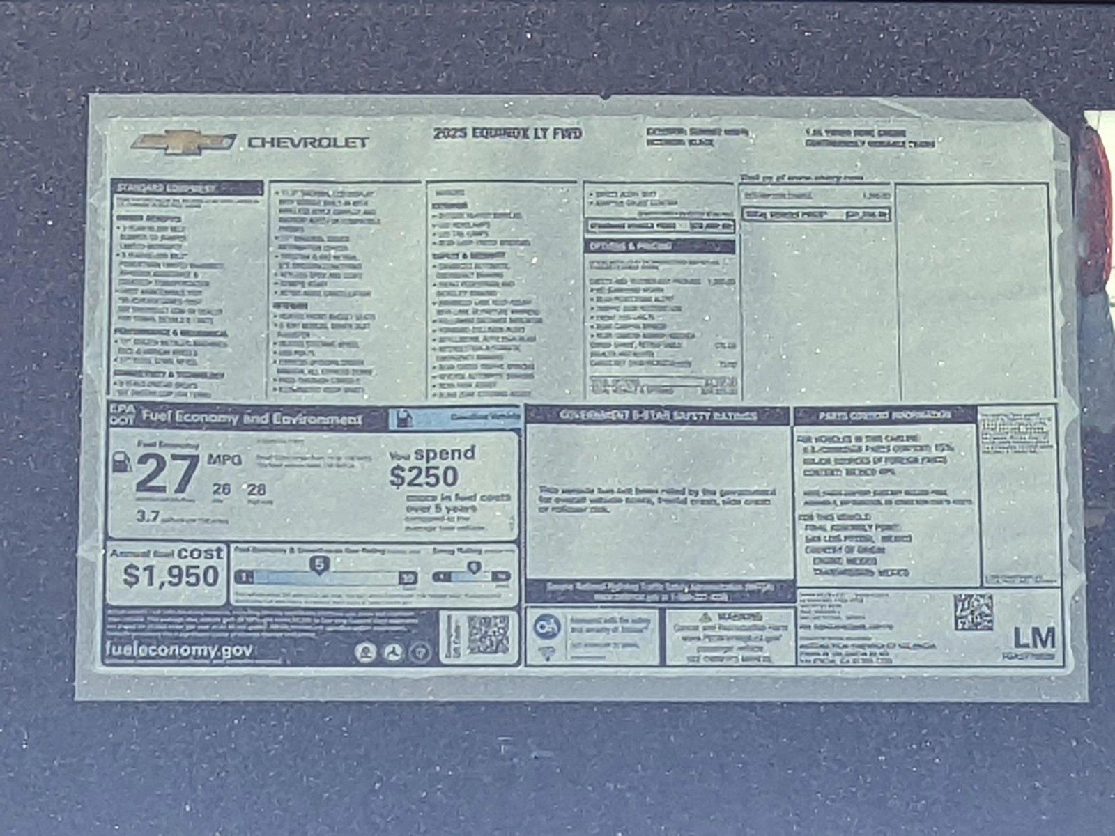 2025 Chevrolet Equinox Vehicle Photo in VALENCIA, CA 91355-1705