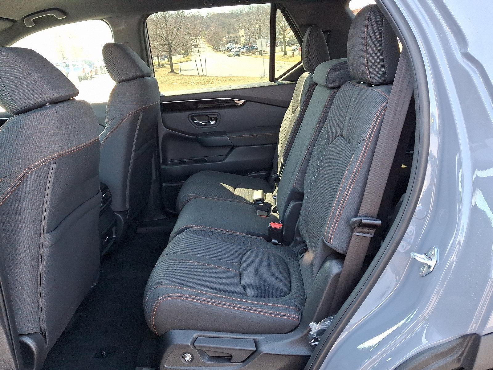 2025 Honda Pilot Vehicle Photo in Harrisburg, PA 17111