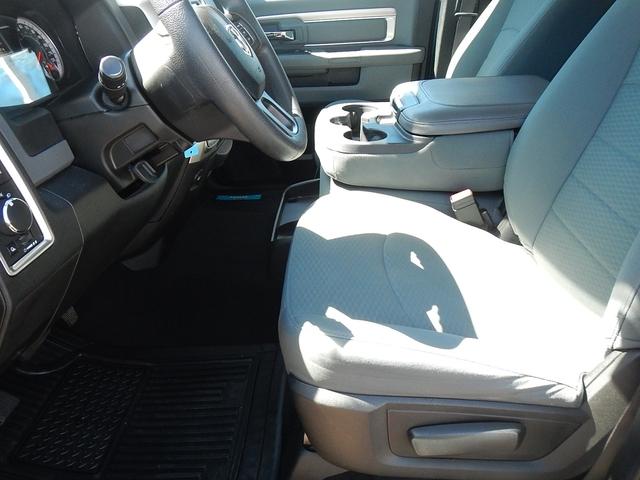 2020 Ram 1500 Classic Vehicle Photo in JASPER, GA 30143-8655