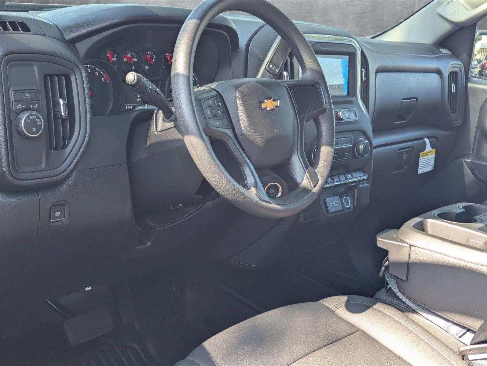 2025 Chevrolet Silverado 1500 Vehicle Photo in GREENACRES, FL 33463-3207