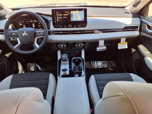 2025 Mitsubishi Outlander Vehicle Photo in Tampa, FL 33612