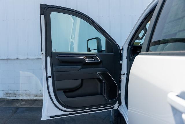 2025 Chevrolet Silverado 2500 HD Vehicle Photo in PLYMOUTH, MA 02360-4801