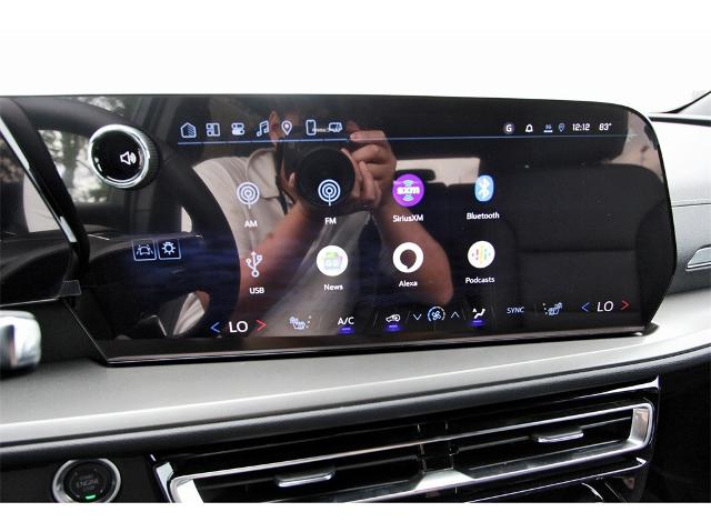 2025 Chevrolet Traverse Vehicle Photo in ROSENBERG, TX 77471-5675