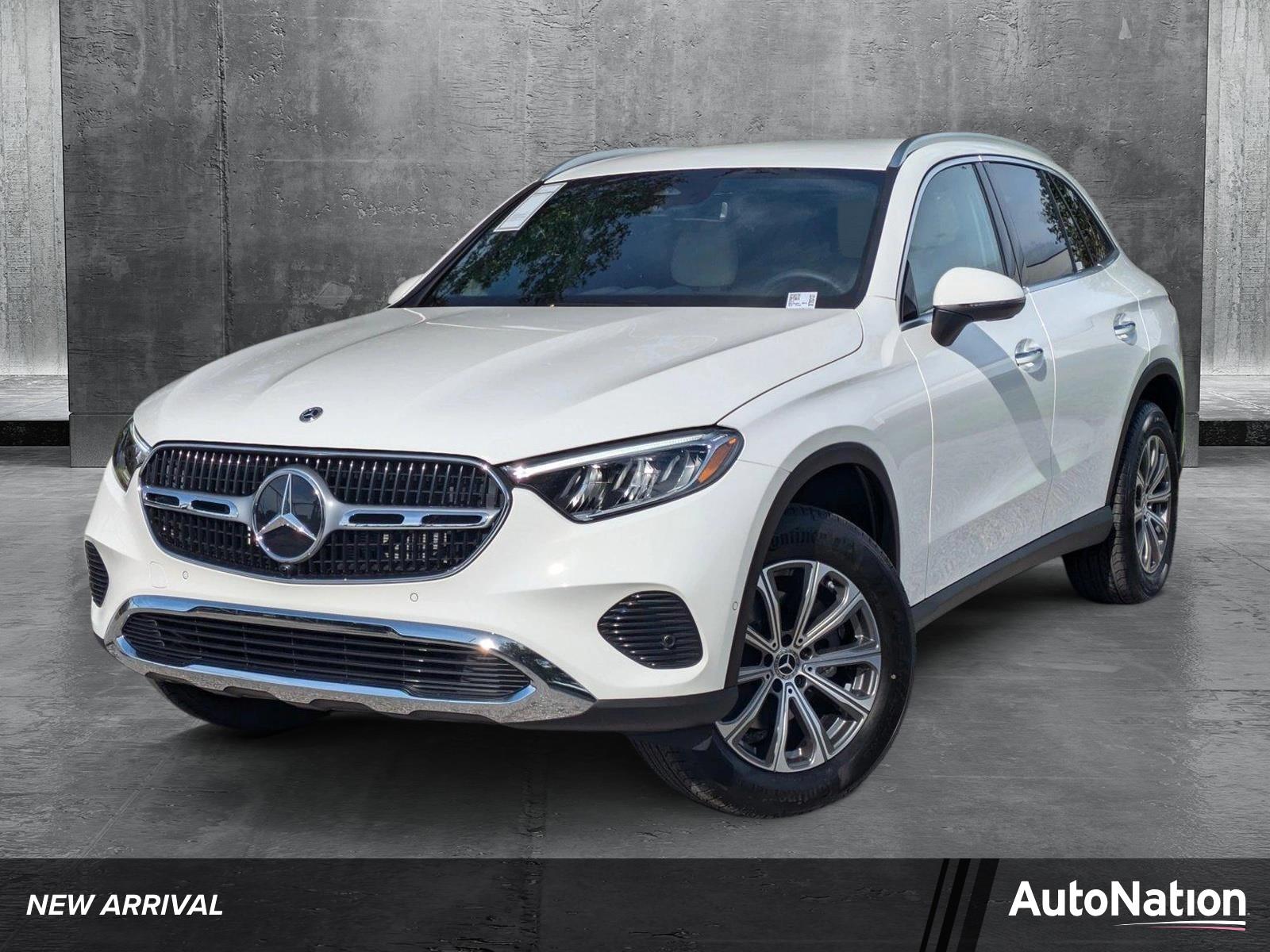 2025 Mercedes-Benz GLC Vehicle Photo in Sarasota, FL 34231