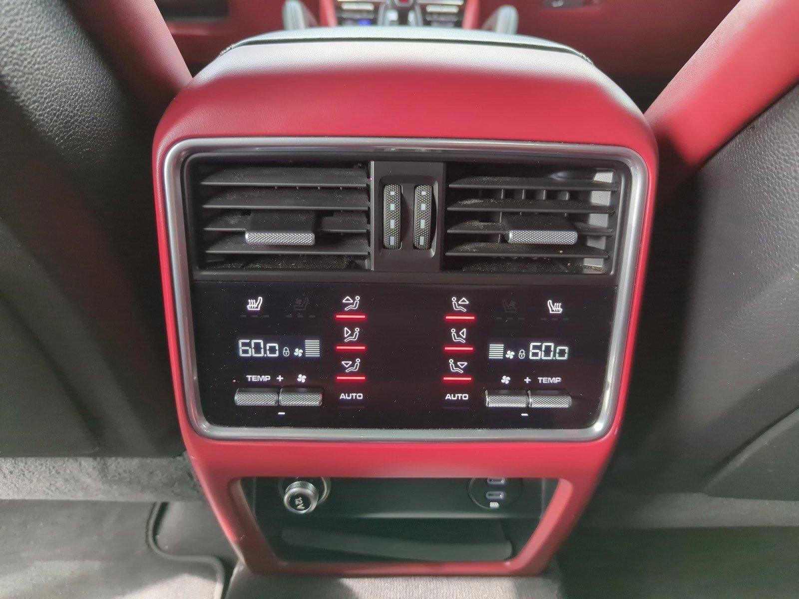 2021 Porsche Cayenne Vehicle Photo in Wesley Chapel, FL 33544