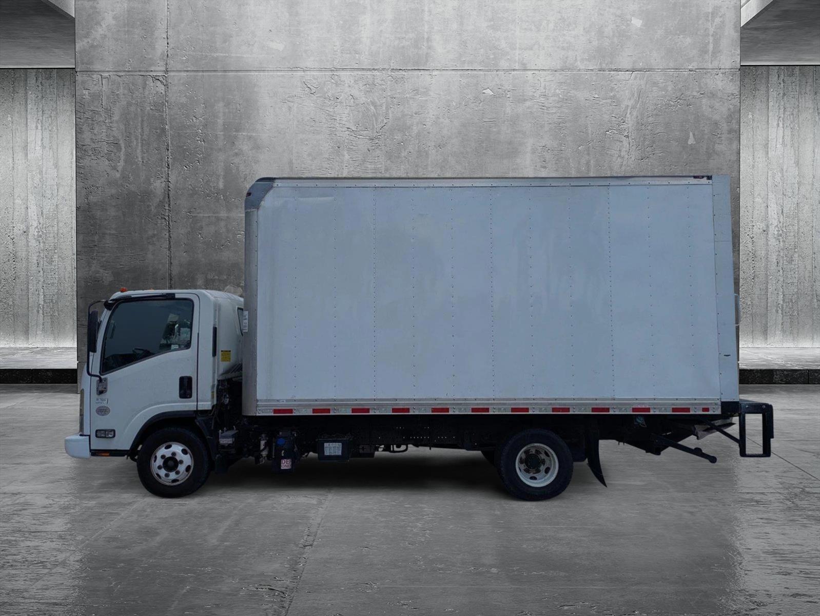 2020 Chevrolet Low Cab Forward 4500 HD Vehicle Photo in GREENACRES, FL 33463-3207