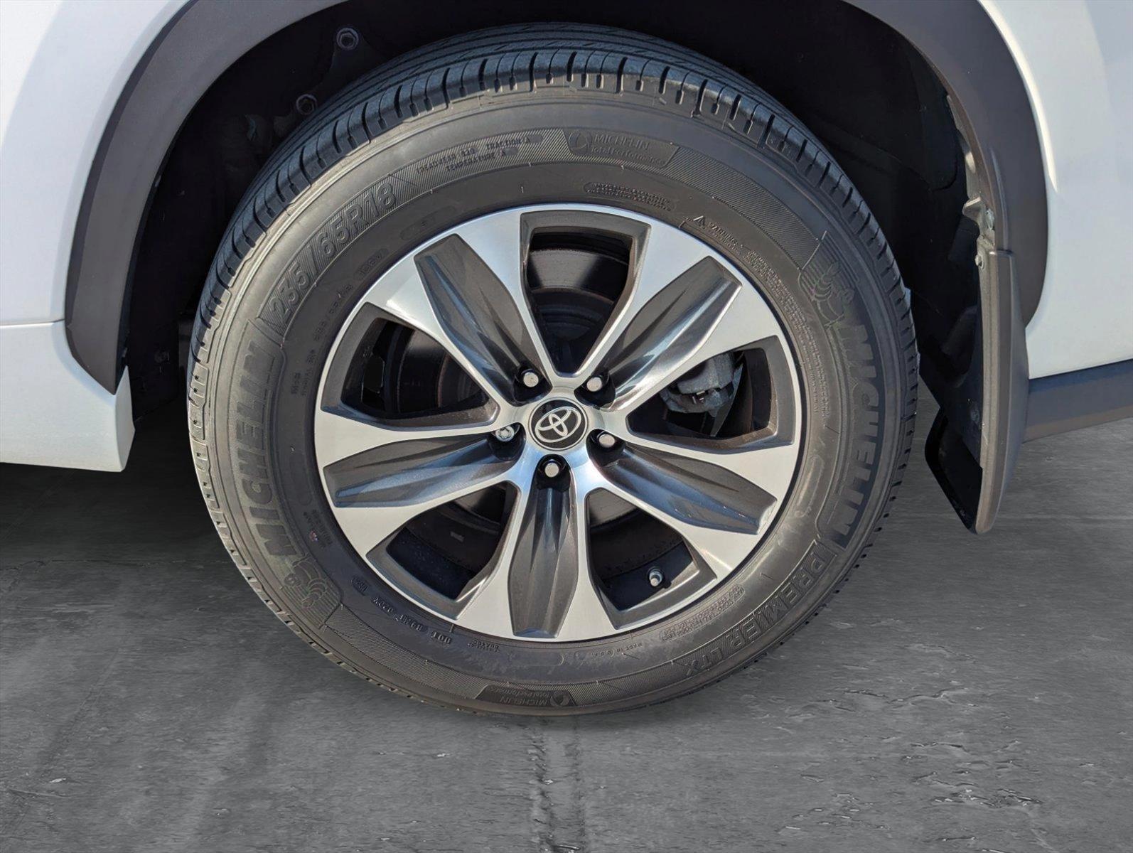 2021 Toyota Highlander Vehicle Photo in Ft. Myers, FL 33907