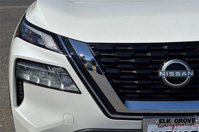 2022 Nissan Rogue Vehicle Photo in ELK GROVE, CA 95757-8703