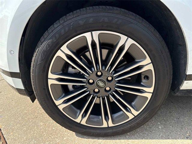 2024 Land Rover Range Rover Evoque Vehicle Photo in BATON ROUGE, LA 70809-4546