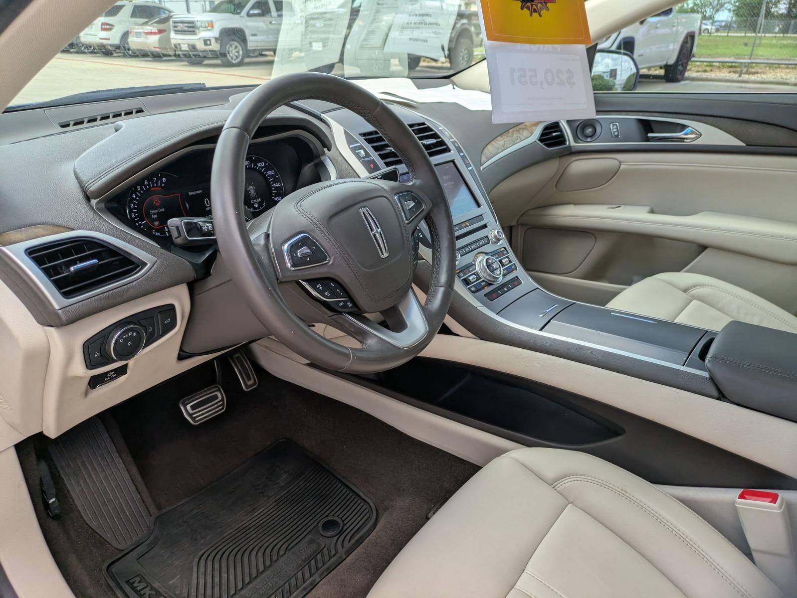2019 Lincoln MKZ Vehicle Photo in SELMA, TX 78154-1460