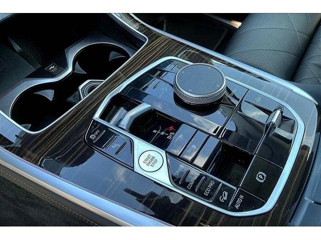 2024 BMW X7 xDrive40i Vehicle Photo in San Antonio, TX 78230