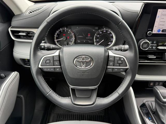 2023 Toyota Highlander Vehicle Photo in Appleton, WI 54914