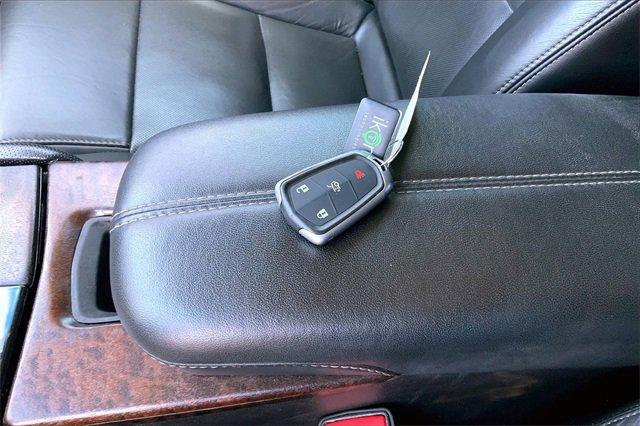2019 Cadillac XTS Vehicle Photo in TOPEKA, KS 66609-0000