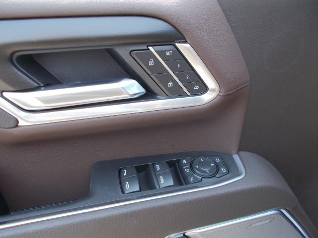 2025 GMC Sierra 2500 HD Vehicle Photo in LOWELL, MA 01852-4336