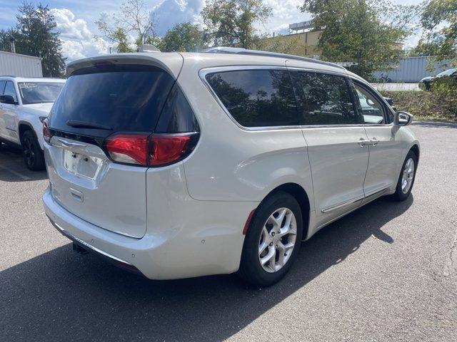 2020 Chrysler Pacifica Vehicle Photo in Doylsetown, PA 18901