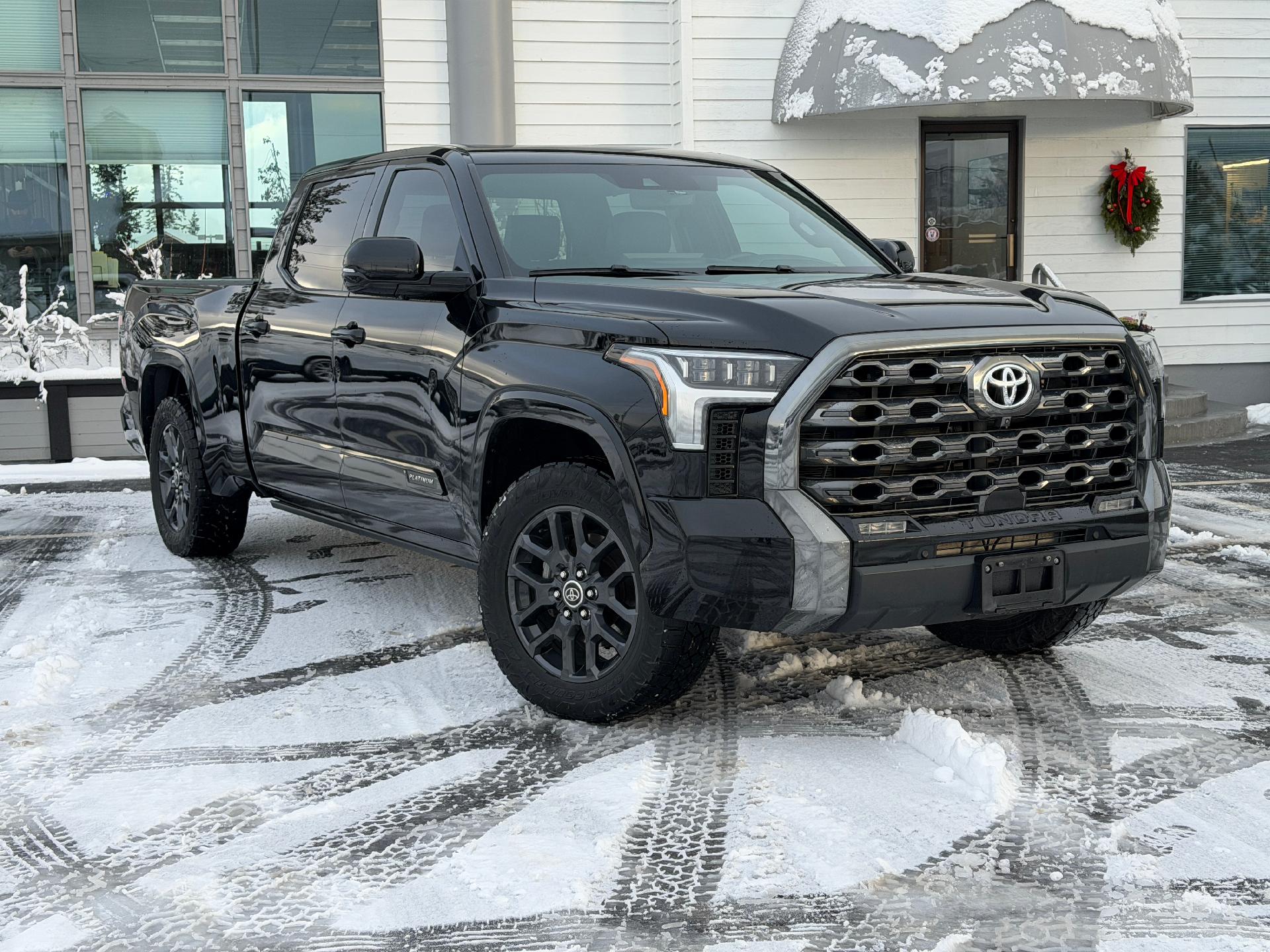 2022 Toyota Tundra Platinum CrewMax Cab LB 4WD