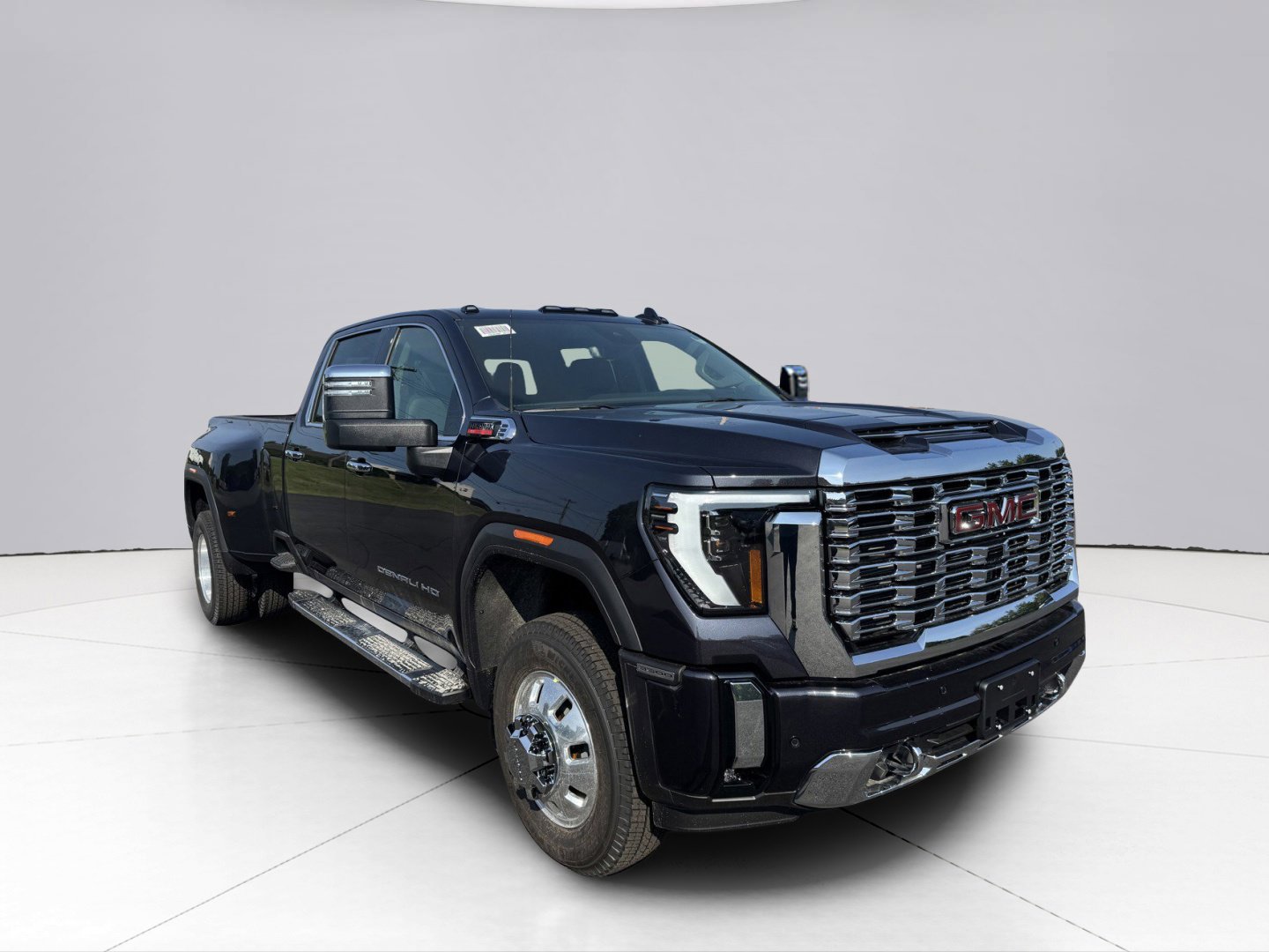 2024 GMC Sierra 3500 HD Vehicle Photo in LEOMINSTER, MA 01453-2952