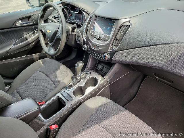 2018 Chevrolet Cruze Vehicle Photo in OAK LAWN, IL 60453-2517