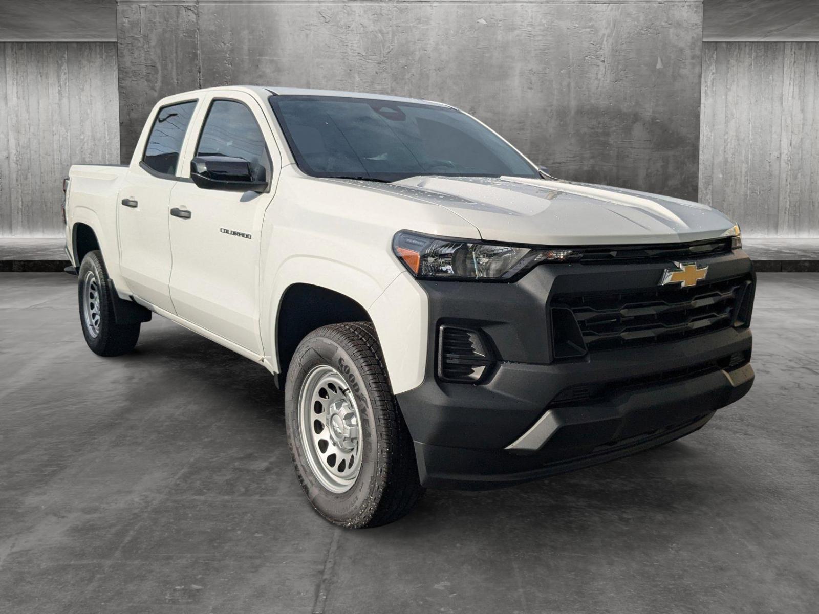 2024 Chevrolet Colorado Vehicle Photo in MIAMI, FL 33134-2699