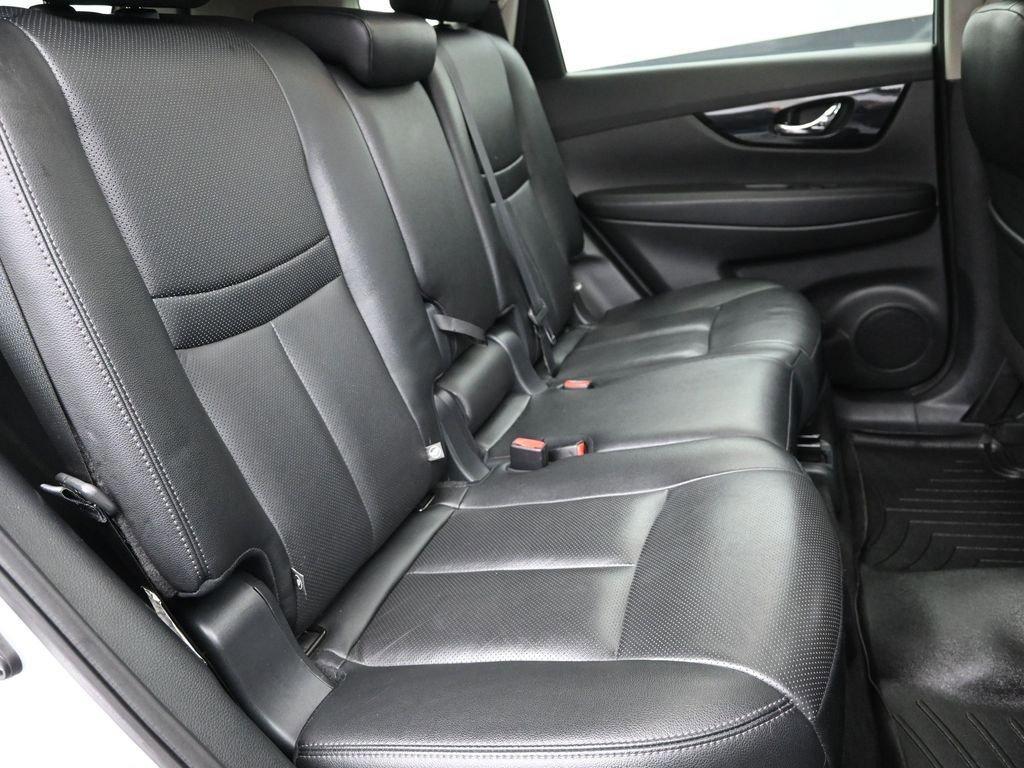 2020 Nissan Rogue Vehicle Photo in Marion, IA 52302
