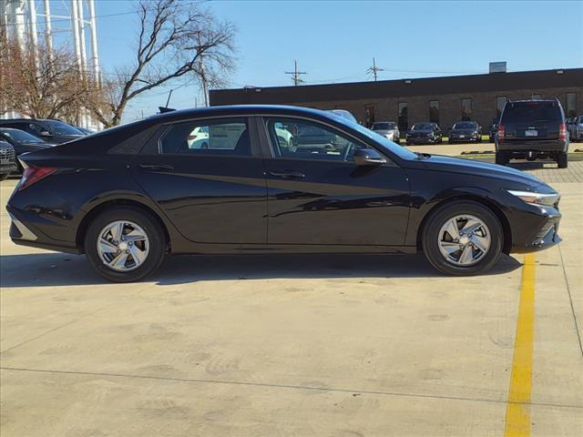 2025 Hyundai ELANTRA Vehicle Photo in Peoria, IL 61615