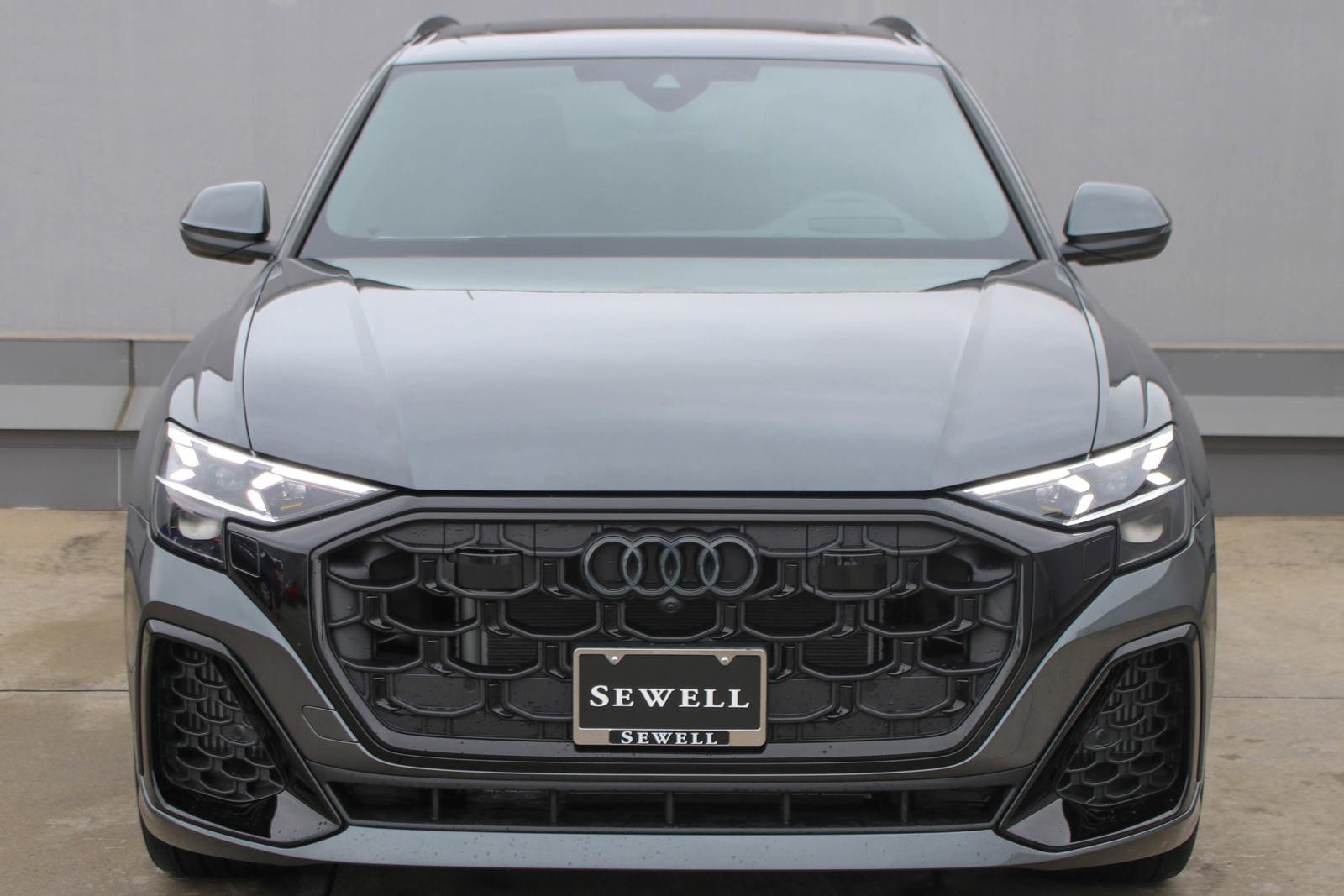 2024 Audi Q8 Vehicle Photo in SUGAR LAND, TX 77478