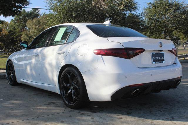 2019 Alfa Romeo Giulia Vehicle Photo in HOUSTON, TX 77090