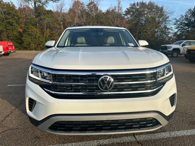 Used 2022 Volkswagen Atlas SE w/Tech with VIN 1V2JP2CA1NC518963 for sale in Pearl, MS