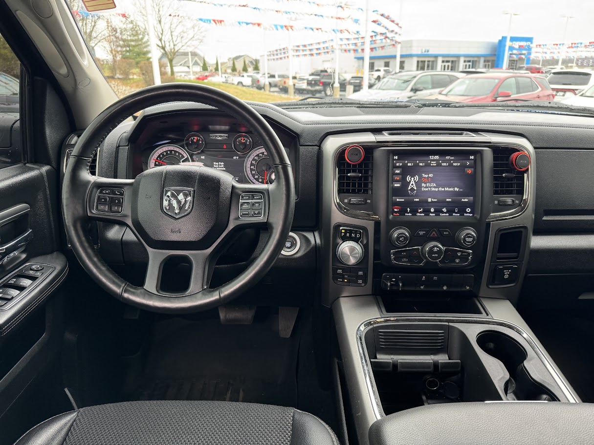 2018 Ram 1500 Vehicle Photo in BOONVILLE, IN 47601-9633