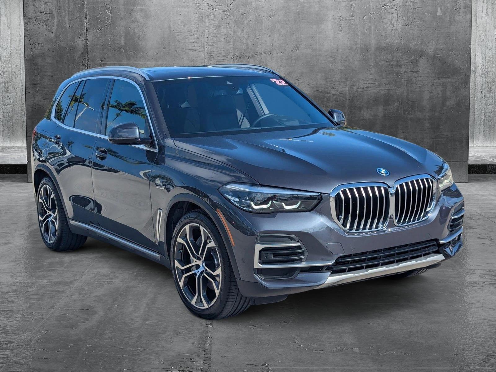 2022 BMW X5 xDrive45e Vehicle Photo in Delray Beach, FL 33444