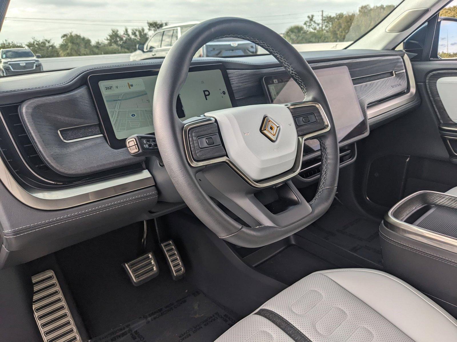 2023 Rivian R1S Vehicle Photo in WEST PALM BEACH, FL 33407-3296