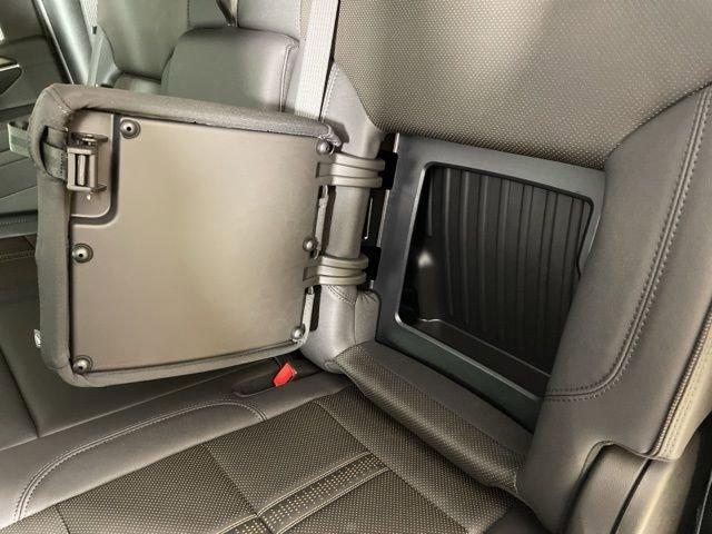 2025 Chevrolet Silverado 3500 HD Vehicle Photo in PHOENIX, AZ 85014-3381