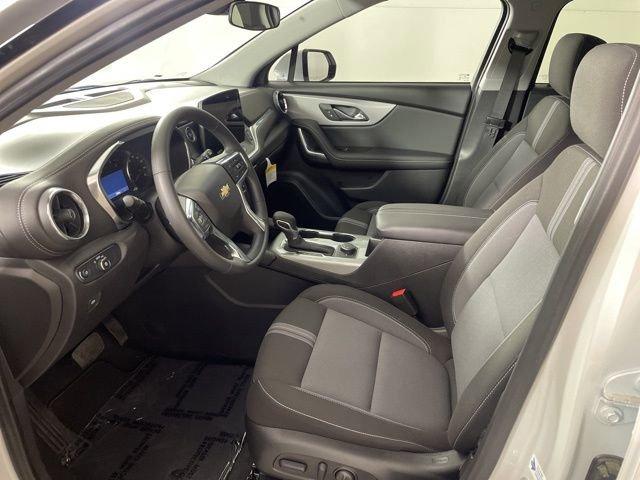 2025 Chevrolet Blazer Vehicle Photo in PHOENIX, AZ 85014-3381